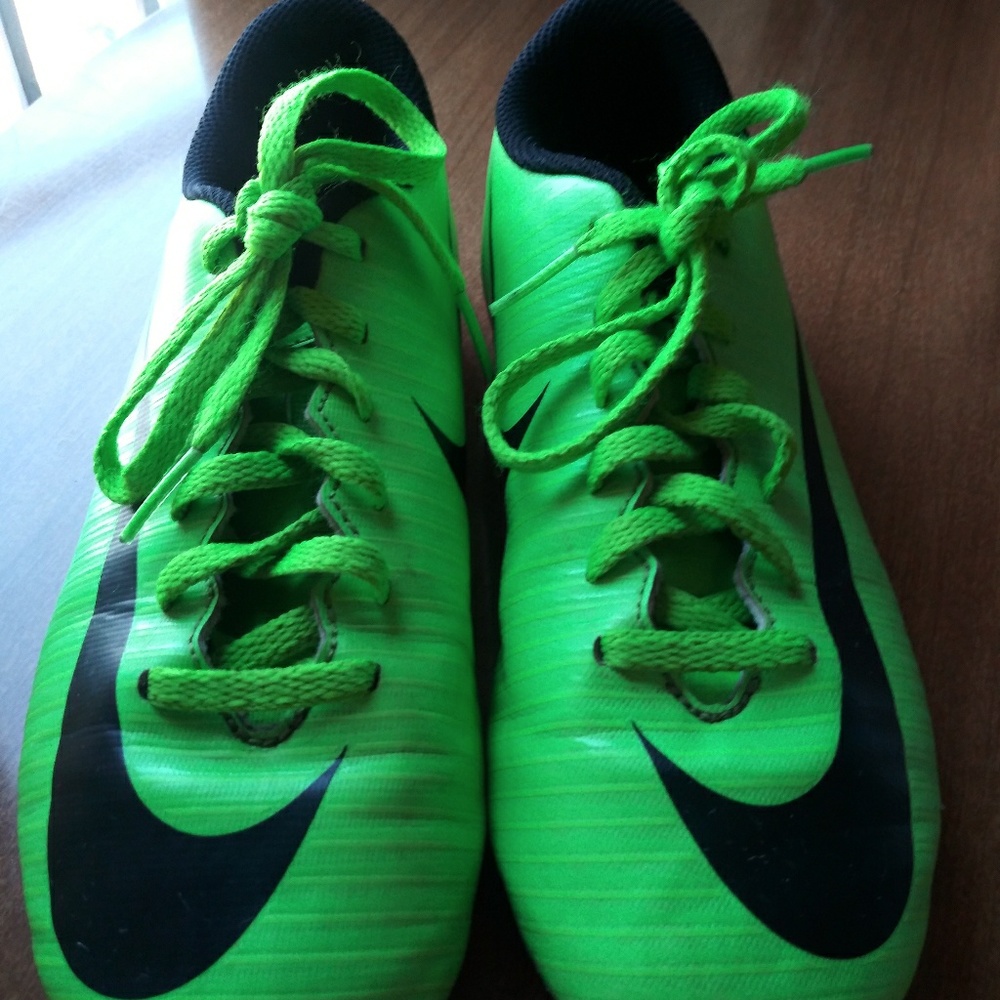 NIKE Mercurial Shoes - Youth